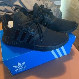 Adidas NMD R1 black